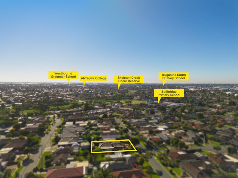 Photo - 15 Strickland Avenue, Hoppers Crossing VIC 3029 - Image 16