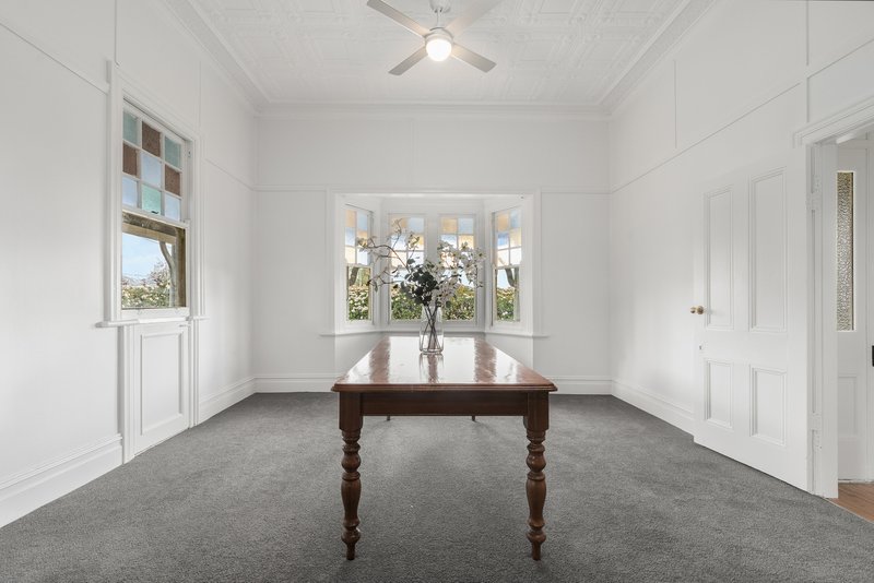 Photo - 15 Stuart Street, Woodstock NSW 2793 - Image 5