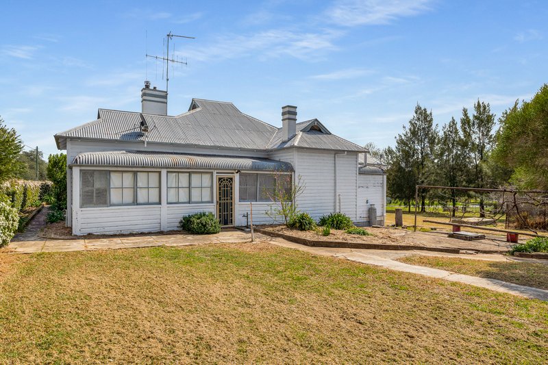 Photo - 15 Stuart Street, Woodstock NSW 2793 - Image 17