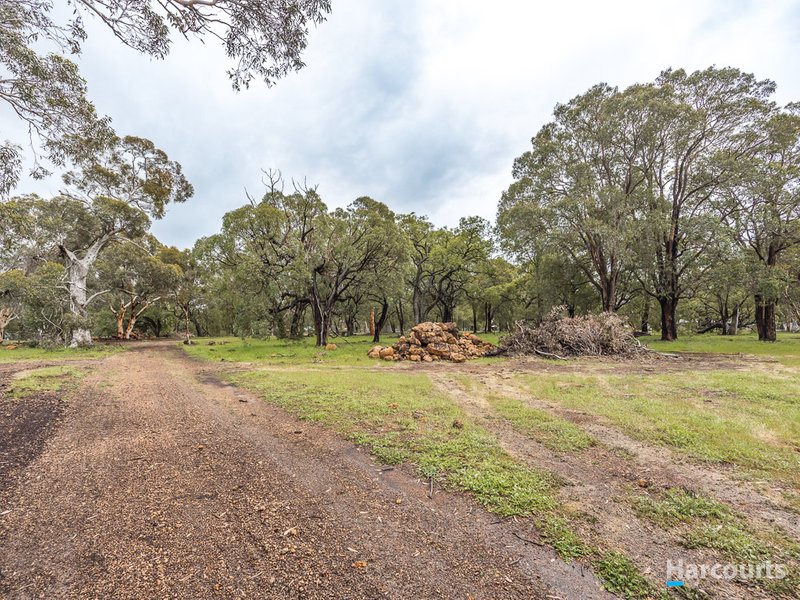 Photo - 15 Studmaster View, Bullsbrook WA 6084 - Image 3