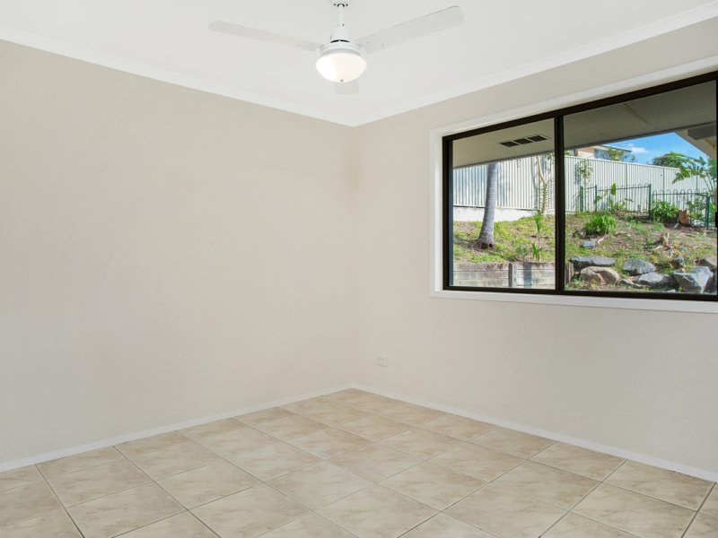 Photo - 15 Sue Court, Highland Park QLD 4211 - Image 15