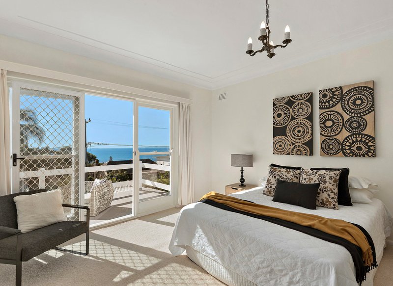 Photo - 15 Suffolk Avenue, Collaroy NSW 2097 - Image 8