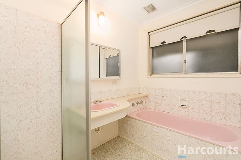 Photo - 15 Sunrise Drive, Mulgrave VIC 3170 - Image 6