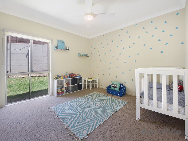 Photo - 15 Sunset Court, Murrumba Downs QLD 4503 - Image 16