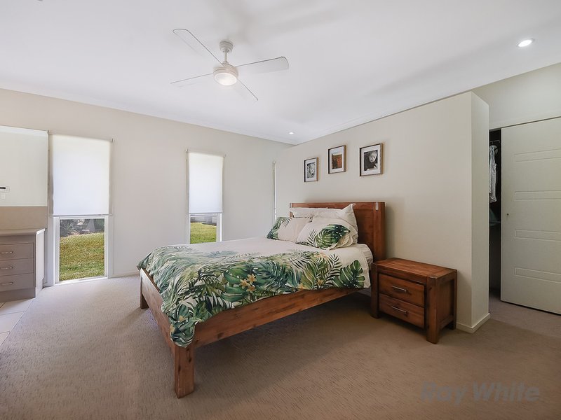 Photo - 15 Sunset Court, Murrumba Downs QLD 4503 - Image 18