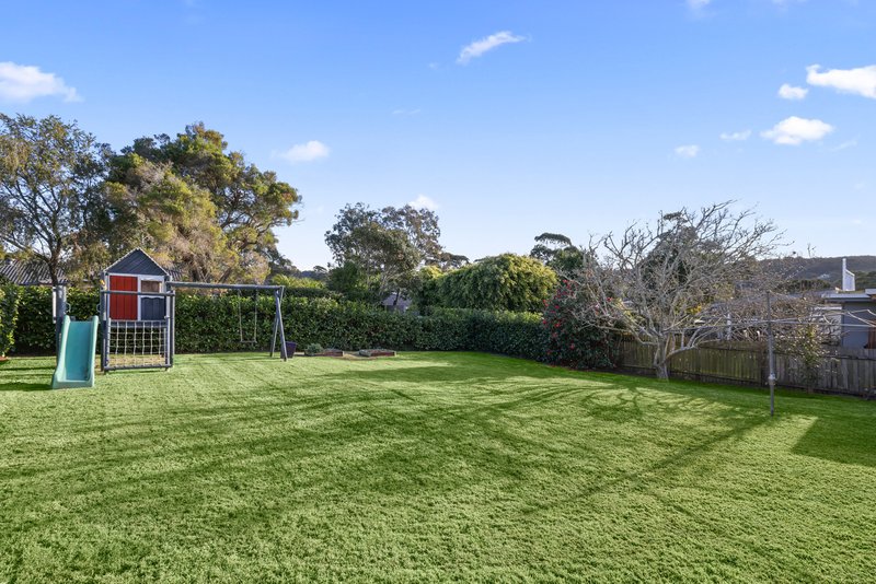 Photo - 15 Suzanne Road, Mona Vale NSW 2103 - Image 2