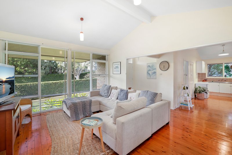 Photo - 15 Suzanne Road, Mona Vale NSW 2103 - Image 5