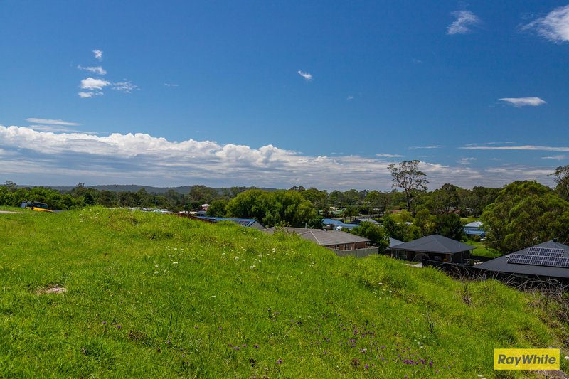 Photo - 15 Swan Ridge Place, Moruya NSW 2537 - Image 2