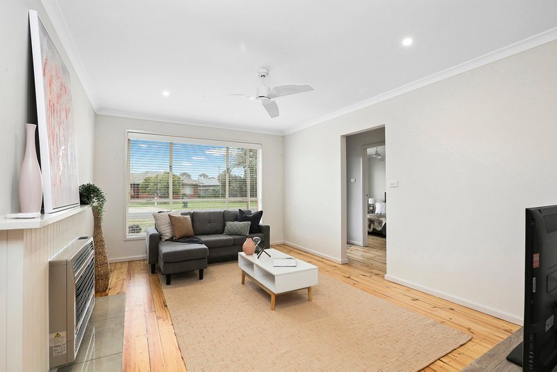 Photo - 15 Swan Street, Lara VIC 3212 - Image 2