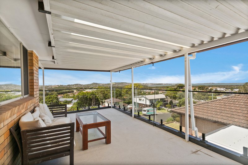 15 Tait Avenue, Kanahooka NSW 2530