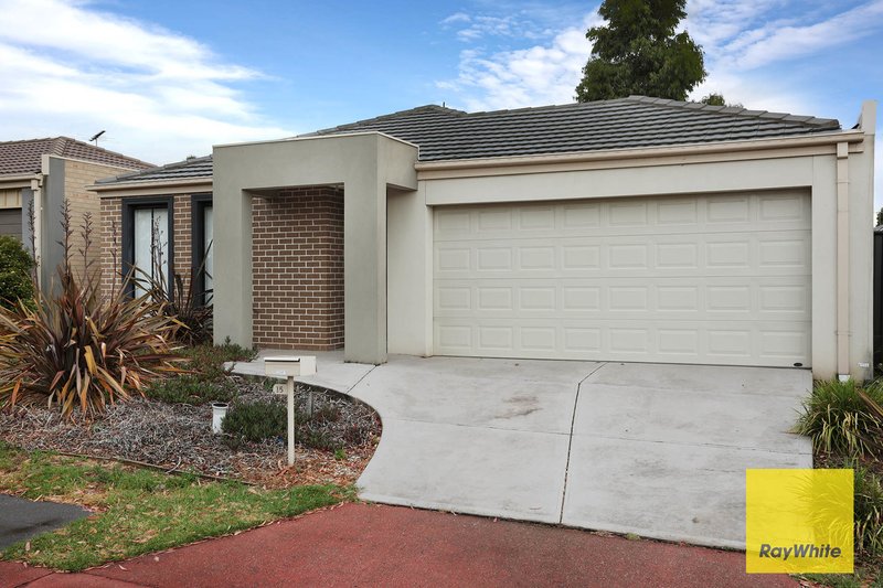 Photo - 15 Tanner Mews, Point Cook VIC 3030 - Image 2