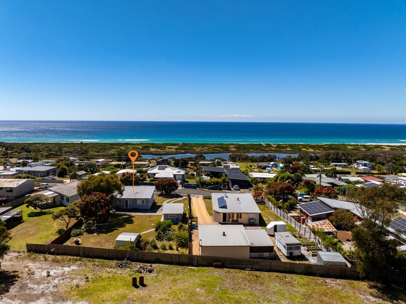 Photo - 15 Targett Street, Scamander TAS 7215 - Image 2