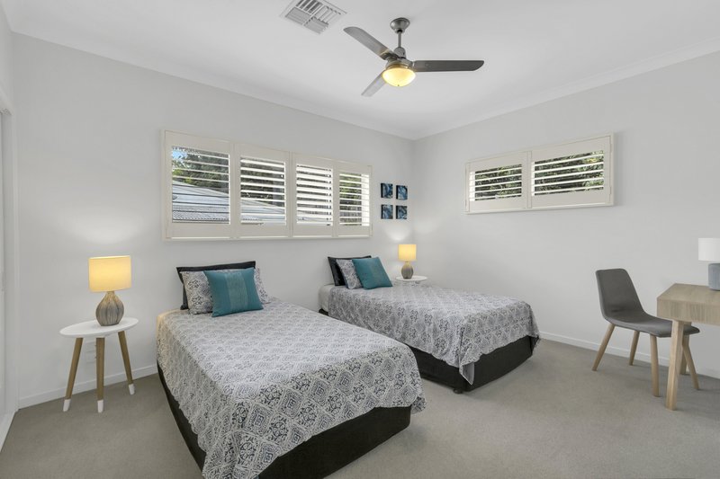 Photo - 15 Teesdale Street, Corinda QLD 4075 - Image 15