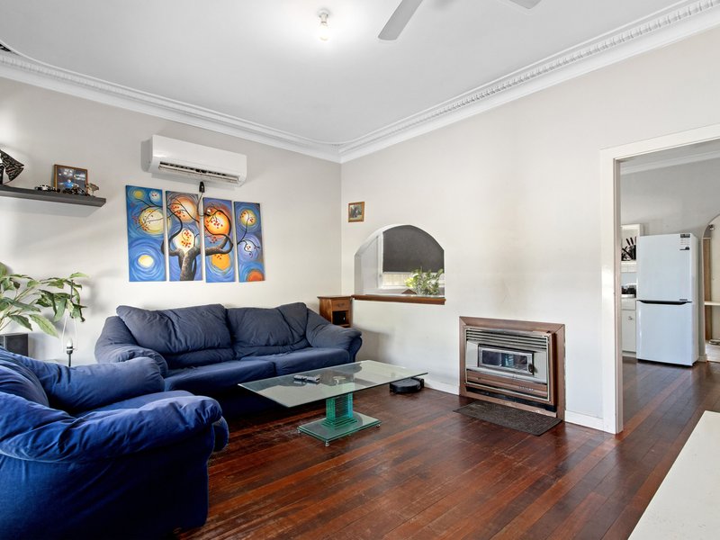 Photo - 15 Temby Street, Beckenham WA 6107 - Image 2