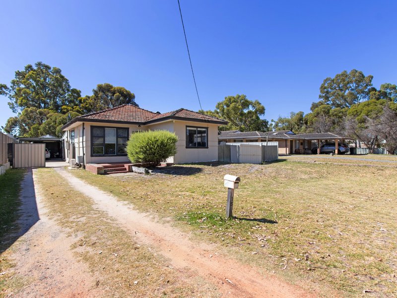 Photo - 15 Temby Street, Beckenham WA 6107 - Image 23