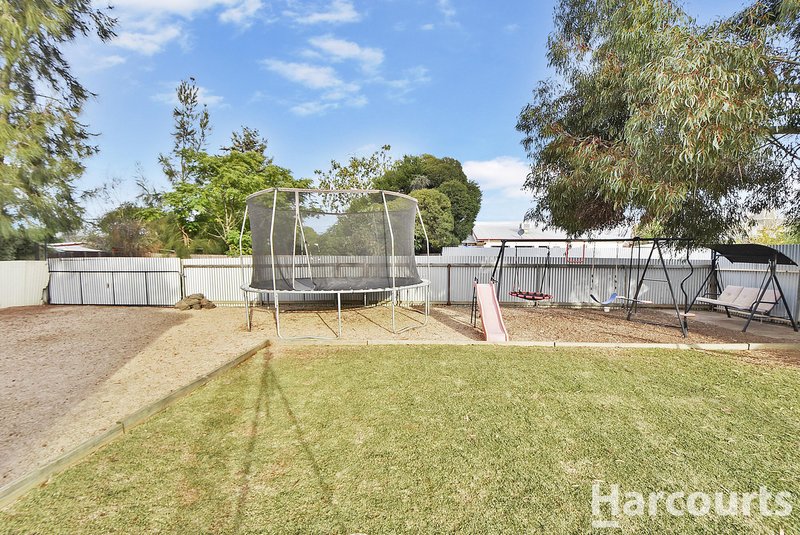 Photo - 15 Tena Avenue, Horsham VIC 3400 - Image 14