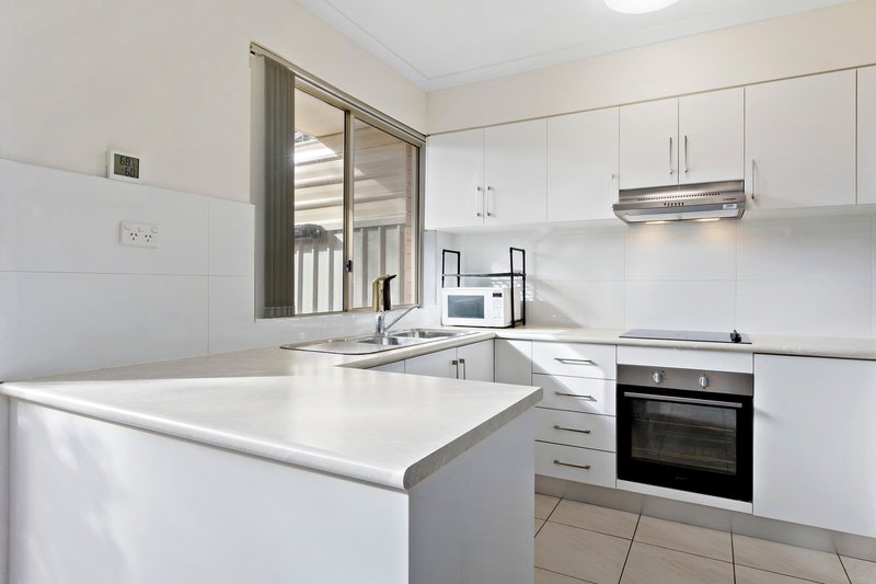 Photo - 1/5 Tenby Street, Blacktown NSW 2148 - Image 2