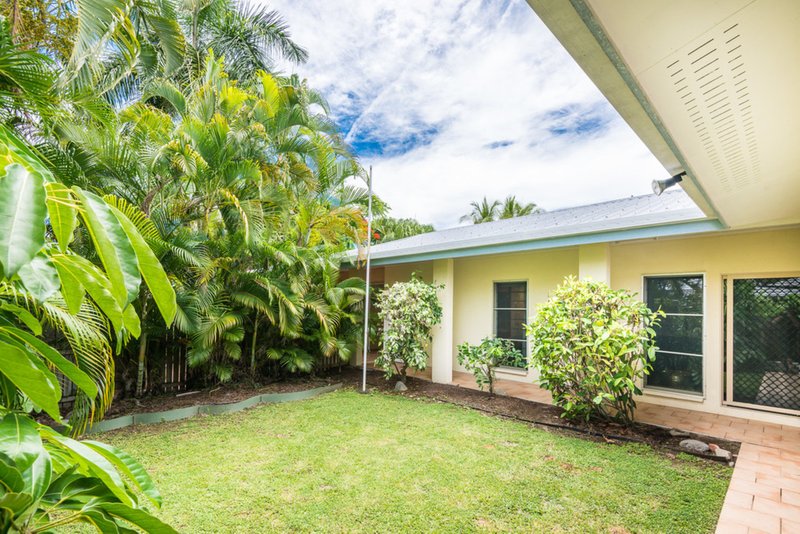 Photo - 15 Thais Street, Palm Cove QLD 4879 - Image 5