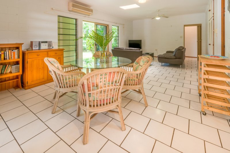 Photo - 15 Thais Street, Palm Cove QLD 4879 - Image 17