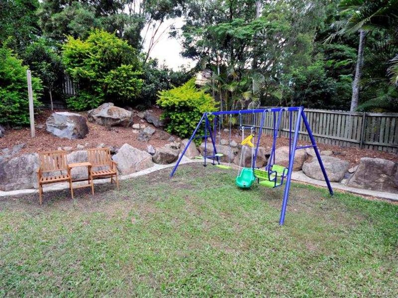 Photo - 15 The Boulevard, Albany Creek QLD 4035 - Image 8