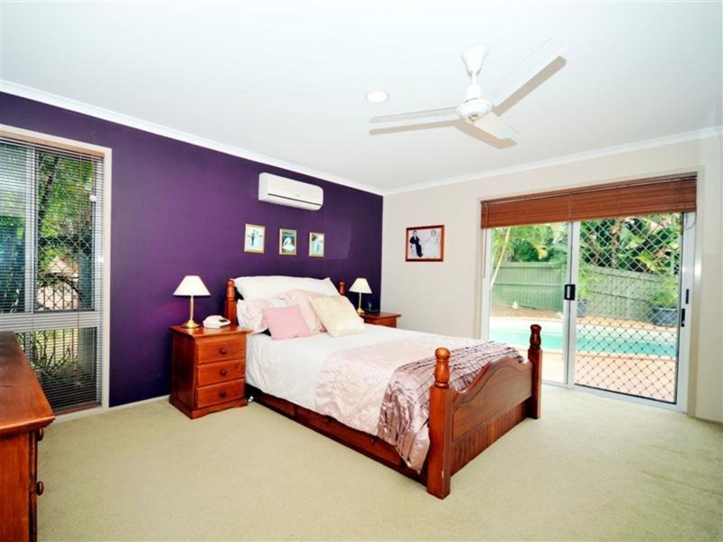 Photo - 15 The Boulevard, Albany Creek QLD 4035 - Image 10