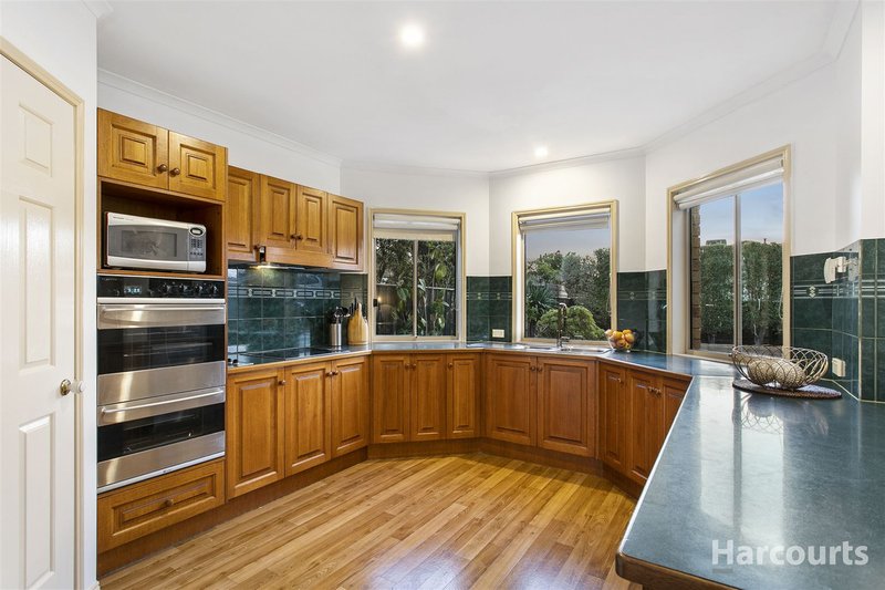 Photo - 15 The Common, Narre Warren South VIC 3805 - Image 5