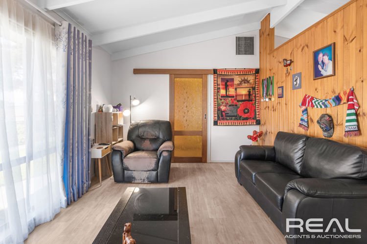 Photo - 15 Thomas Crescent, Port Wakefield SA 5550 - Image 5