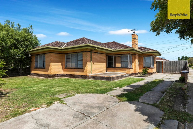 Photo - 15 Thorndon Drive, St Albans VIC 3021 - Image 2