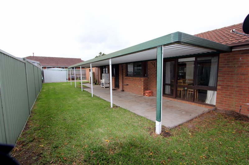 Photo - 15 Thurbro Drive, Keysborough VIC 3173 - Image 8