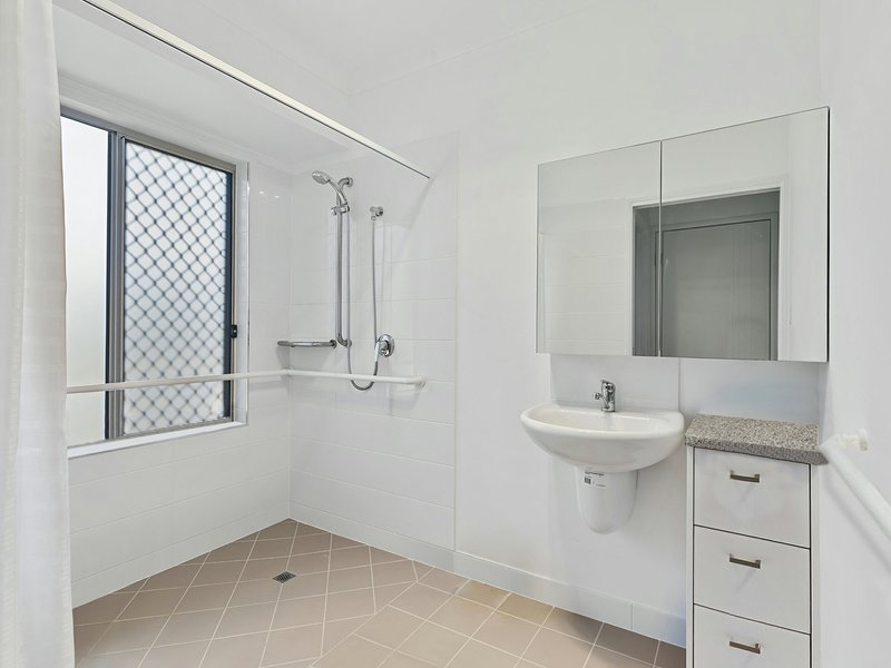 Photo - 15 Tilia Court, Bongaree QLD 4507 - Image 11