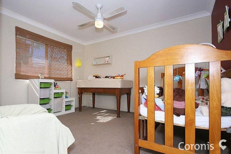 Photo - 15 Timbarra Court, Petrie QLD 4502 - Image 7