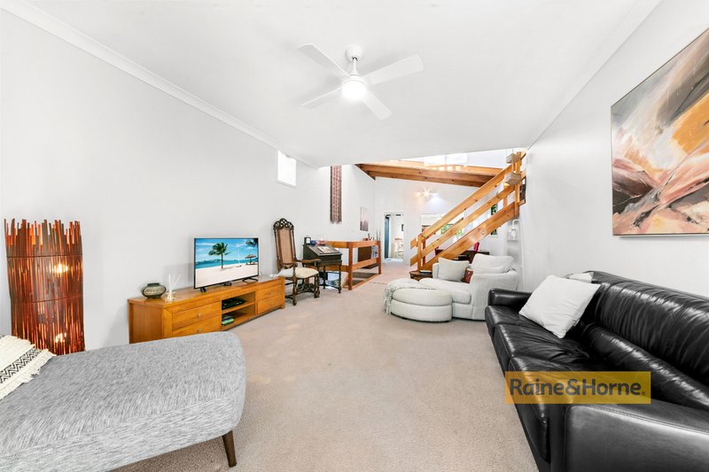 Photo - 15 Timbertop Drive, Umina Beach NSW 2257 - Image 2