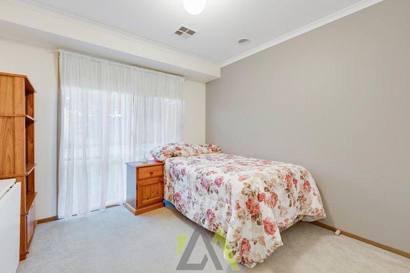 Photo - 15 Tisdall Drive, Langwarrin VIC 3910 - Image 13