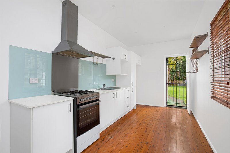 Photo - 1/5 Todman Avenue, Kensington NSW 2033 - Image 2