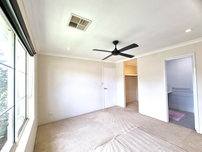 Photo - 15 Torino Crescent, Piara Waters WA 6112 - Image 3