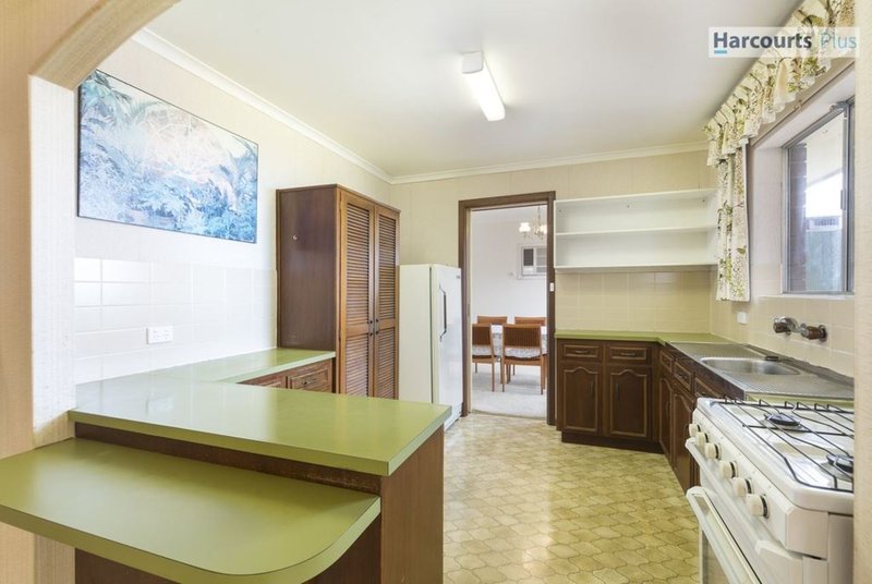 Photo - 15 Tornado Avenue, Hallett Cove SA 5158 - Image 7