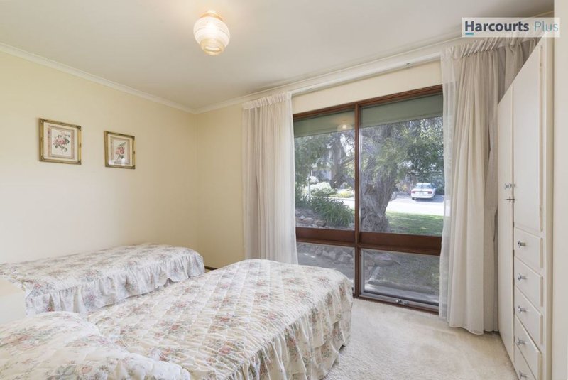 Photo - 15 Tornado Avenue, Hallett Cove SA 5158 - Image 13