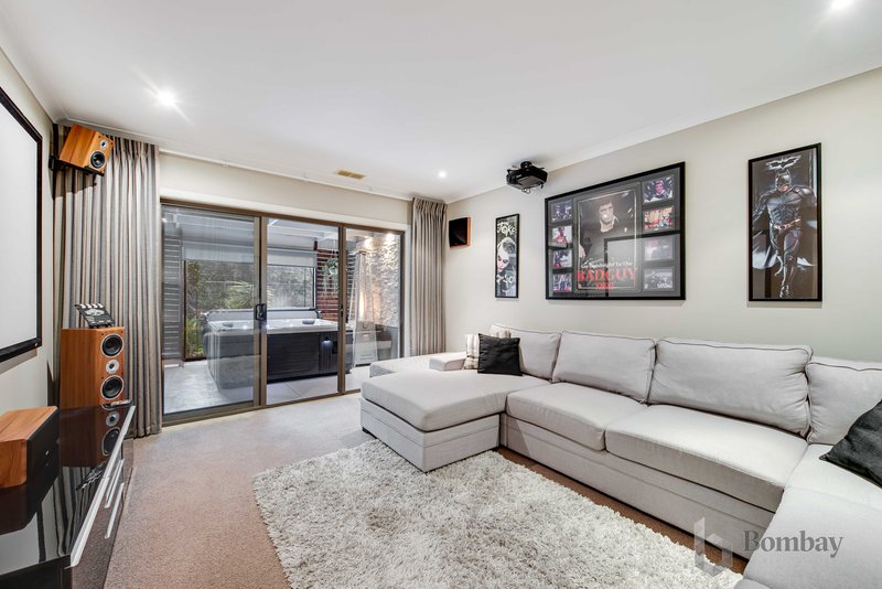 Photo - 15 Tottenham Street, Craigieburn VIC 3064 - Image 4