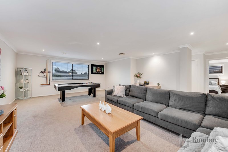 Photo - 15 Tottenham Street, Craigieburn VIC 3064 - Image 5