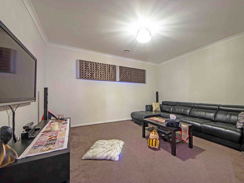 Photo - 15 Tourmaline St , Tarneit VIC 3029 - Image 12