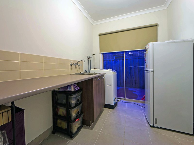 Photo - 15 Tourmaline St , Tarneit VIC 3029 - Image 17