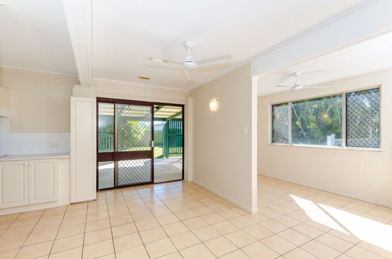 Photo - 15 Trevally Street, Toolooa QLD 4680 - Image 11