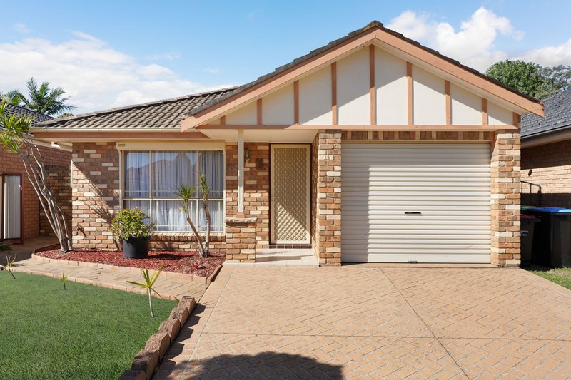 15 Trineura Court, Wattle Grove NSW 2173
