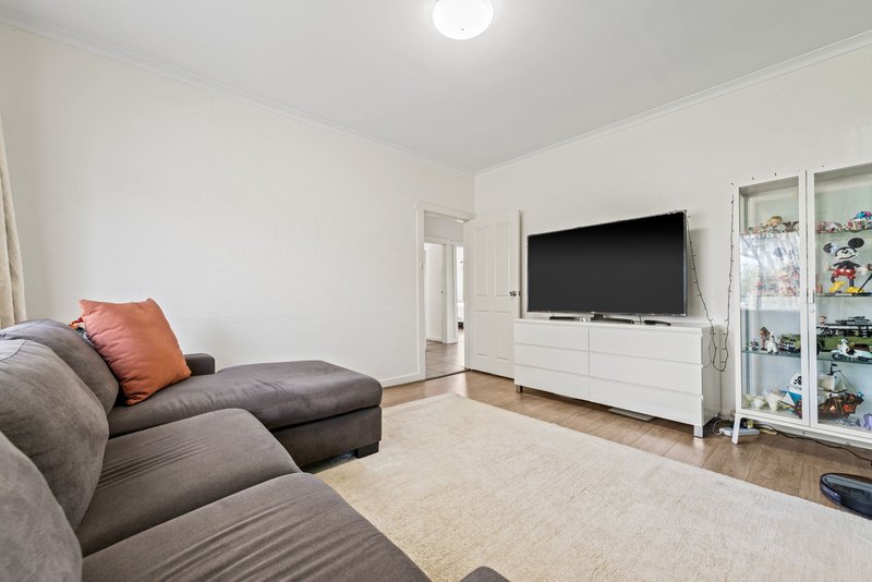 Photo - 1/5 Tunstall Avenue, Boronia VIC 3155 - Image 2