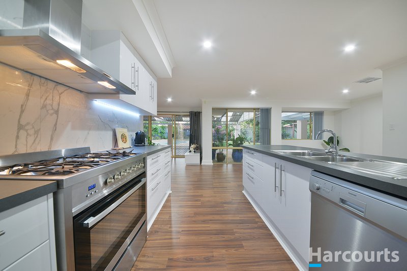 Photo - 15 Tyrrell Court, Edgewater WA 6027 - Image 7