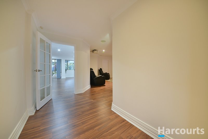 Photo - 15 Tyrrell Court, Edgewater WA 6027 - Image 14