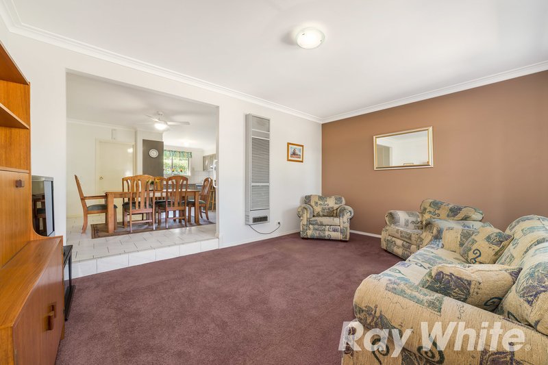 Photo - 15 Valadero Court, Mill Park VIC 3082 - Image 4