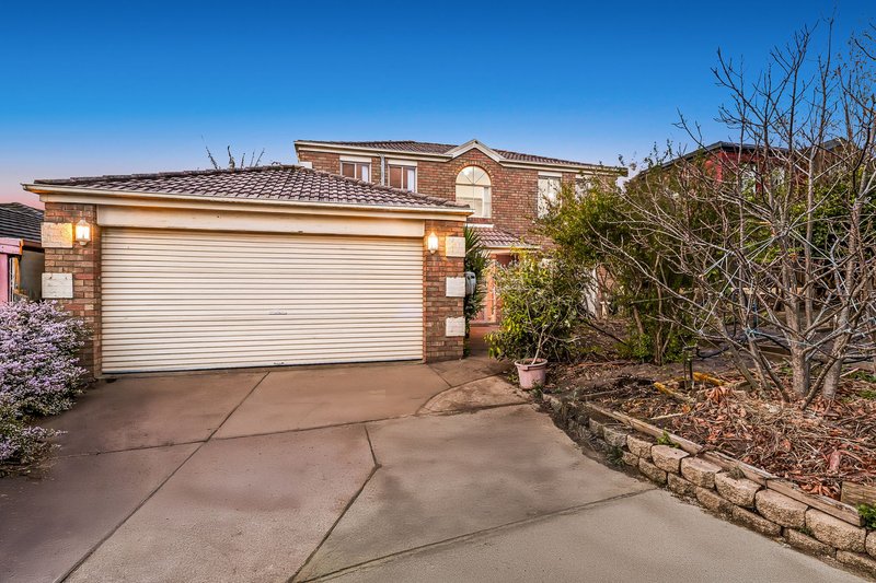 Photo - 15 Valley View Rise, Hampton Park VIC 3976 - Image 2
