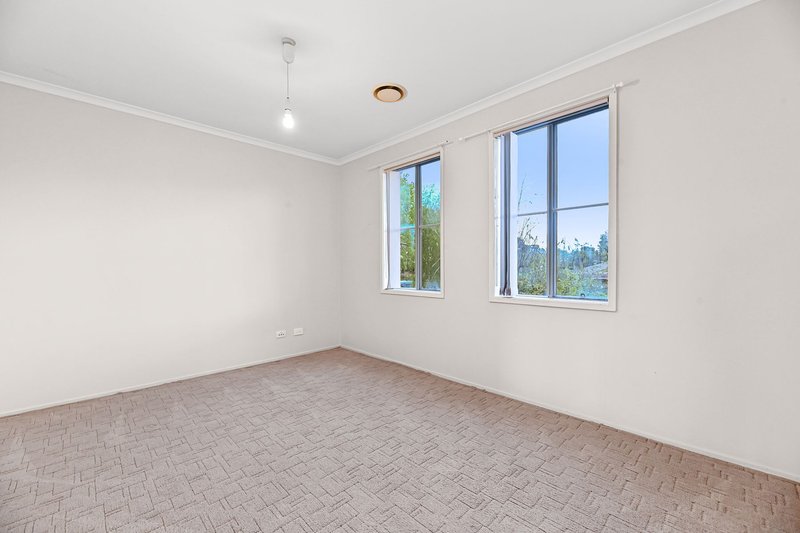 Photo - 15 Valley View Rise, Hampton Park VIC 3976 - Image 10