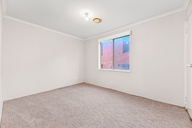 Photo - 15 Valley View Rise, Hampton Park VIC 3976 - Image 11